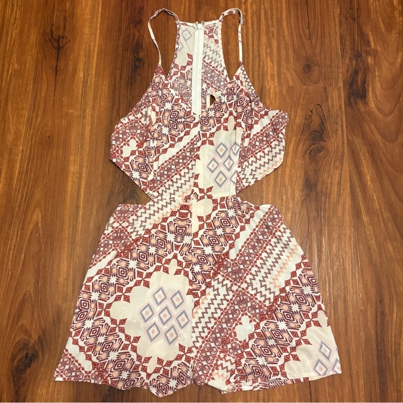 Express Pants - Express White Multicolor Printed Cutout Romper